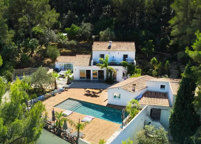 Villa Holistika : Bed And Breakfast / Pool / Air Conditioning/ Mont Faron Toulon